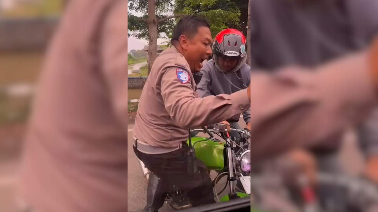 Video Viral! Pengendara Sidoarjo Lawan Polisi di Trenggalek, Plat Motor Mati 5 Tahun